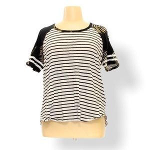 24/7 Maurices Short Sleeve Tee | NWT